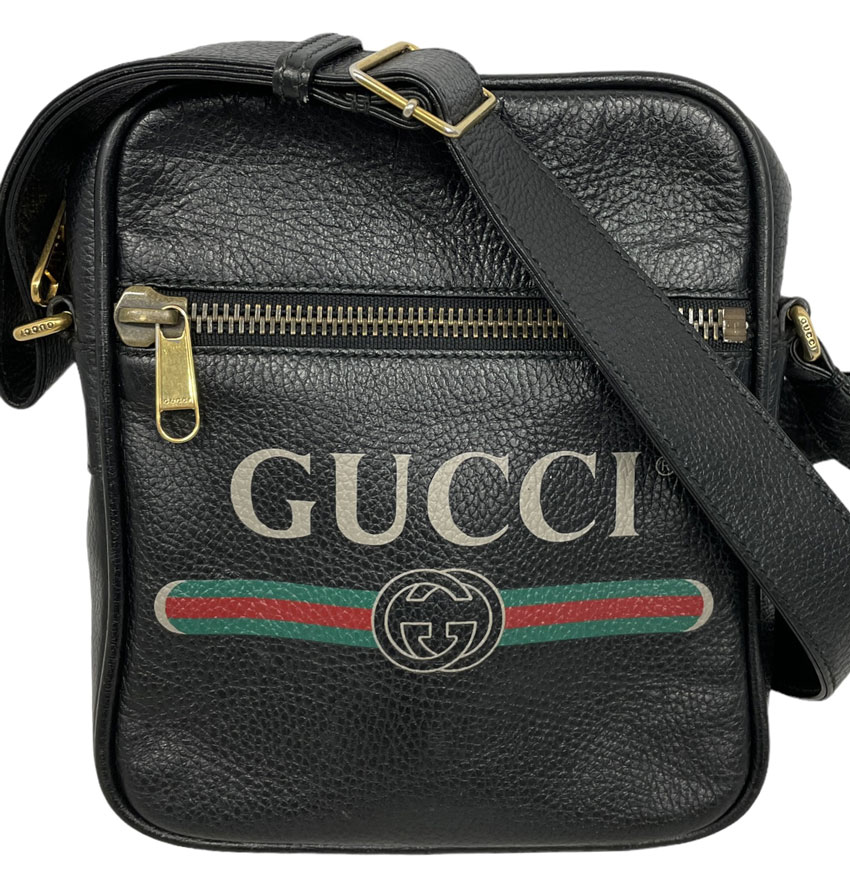 ブランド：グッチ 商品名： ショルダーバッグ 型番：523591 原産国：ITALY 付属品：なし サイズ： 約W21×H25×D7(cm)ショルダー最長約130ｃｍ カラー： ブラック 素材：レザー